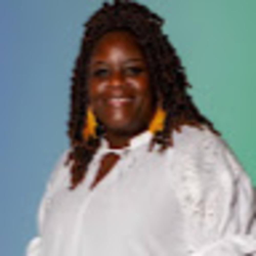 Meet your Posher, Denise